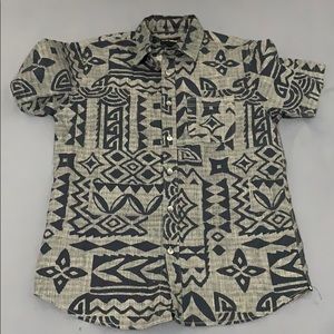 Hawaiian Design Button Up Shirt